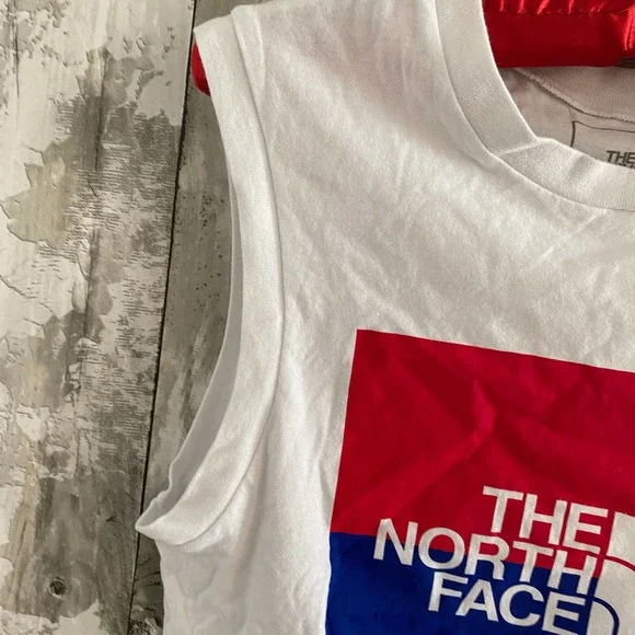 The north Face white sleeveless active top S - Picture 2 of 5